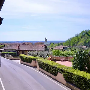 https://house-1.it-tuscanyhotel.com